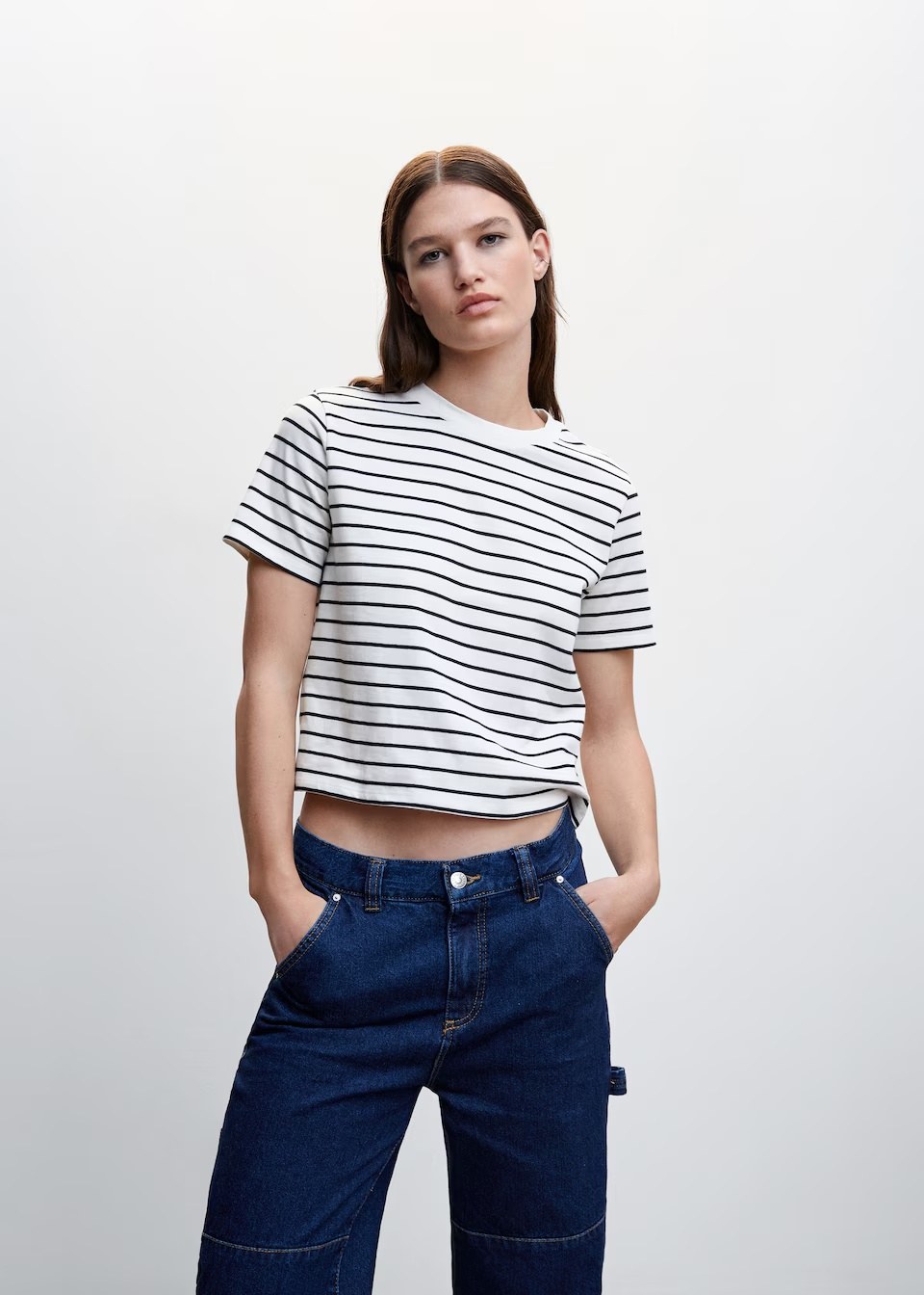 Camiseta blanca de rayas negras