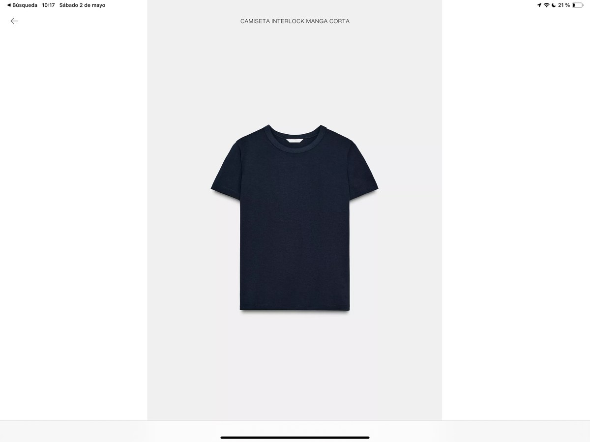 Camiseta azul marino de manga corta