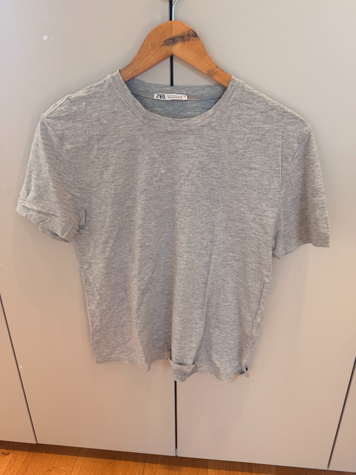 Camiseta gris jaspeada de manga corta