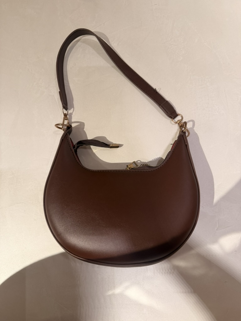 Bolso hobo chocolate de hombro